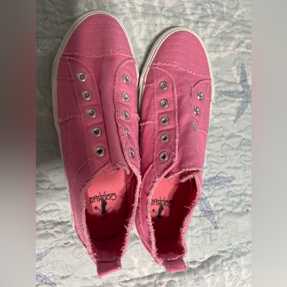 Corkys pink shoes - Picture 2 of 3
